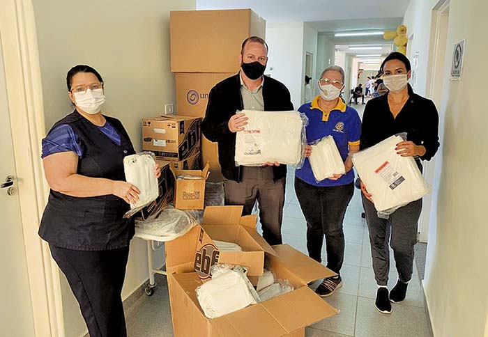 Rotary fez doação de Equipamentos de Proteção Individual à Secretaria da Saúde e hospital