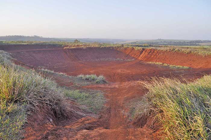 Lagoas de tratamento feitas em 2012