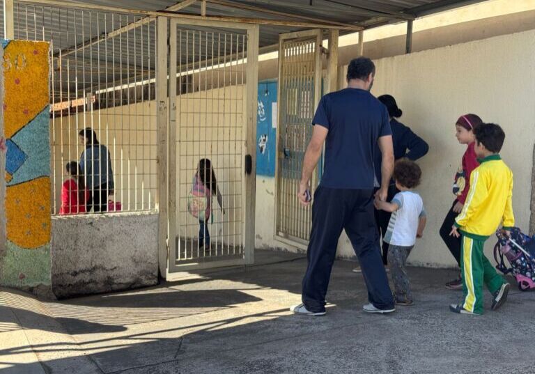 Aulas voltam nesta terça
