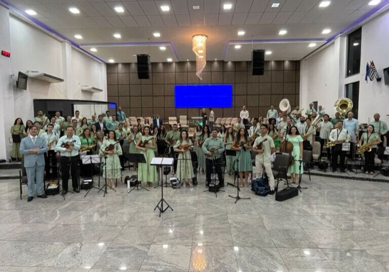 Banda Mensagem Real celebra 37 anos de louvor01