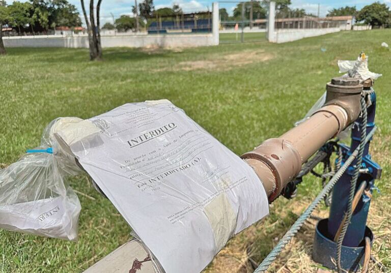 CAPA Poço artesiano é interditado no Campão por falta de registro e laudo CAPA Poço artesiano é interditado no Campão por falta de registro e laudo