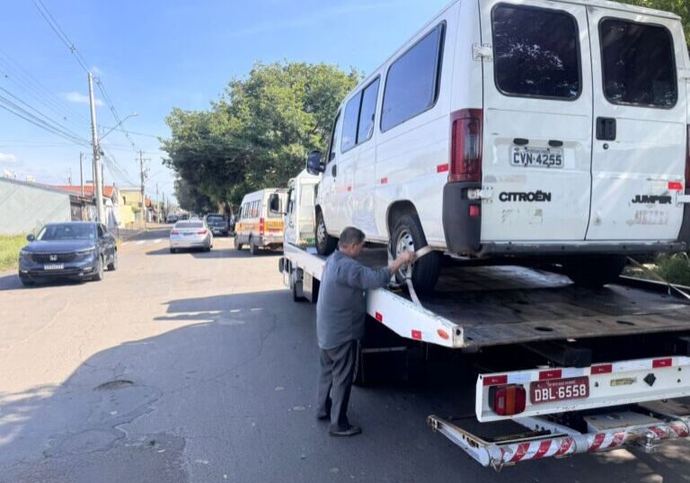 Outras três vans foram apreendidas em maio. Foto: Alex Calmon