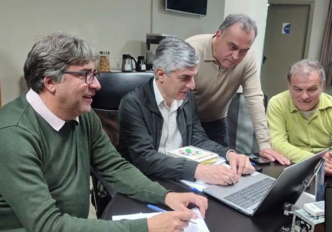 Presidente da Câmara faz apelo para que Marcos Buzetto retorne ao PSB Imagem da reunião divulgada durante a fala de Emerson Vieira.