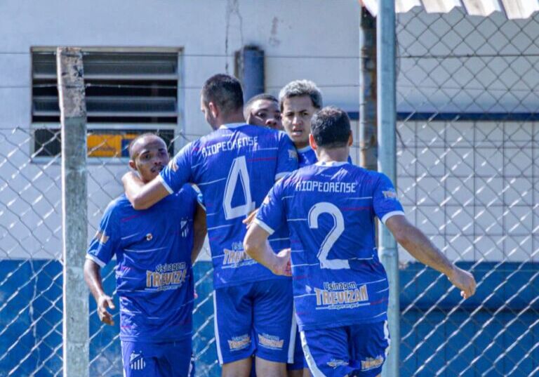 Riopedrense estreia na superliga