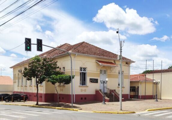 Saltinho abre concurso público com 20 vagas e salários de até R Saltinho abre concurso público com 20 vagas e salários de até R