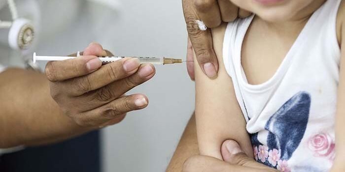 A vacinação contra o sarampo foi dividida em dois dias