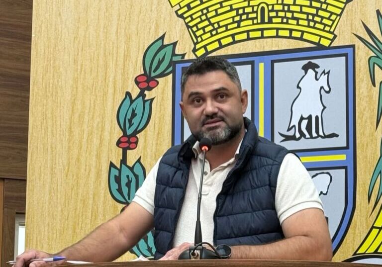 Vereadores cobram diálogo com prefeito e relatam dificuldade para conseguir reuniões em Rio das Pedras Vereadores cobram diálogo com prefeito e relatam dificuldade para conseguir reuniões em Rio das Pedras