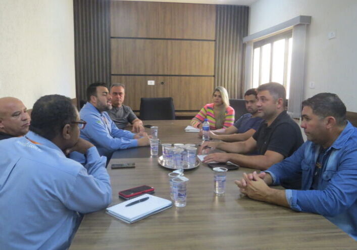 Vereadores realizam reunião com representantes da CPFL O objetivo foi cobrar a qualificação do atendimento à população. Foto: Divulgação/Câmara Municipal